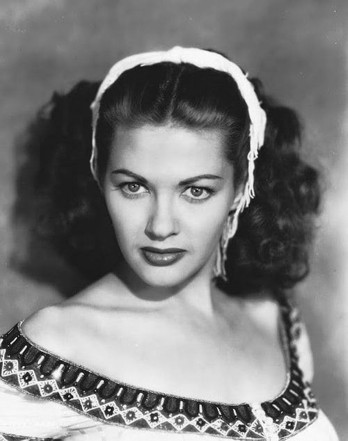 Yvonne De Carlo