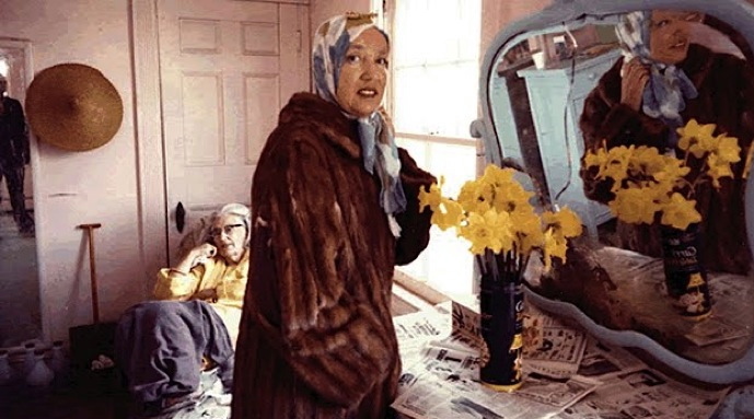 Grey Gardens (1975)