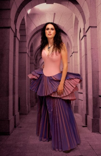 Sharon den Adel