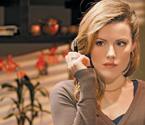 Kathleen Robertson