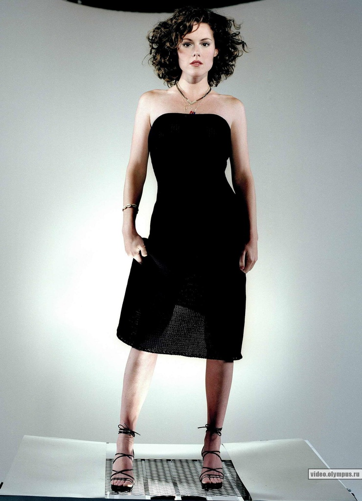 Kathleen Robertson Kathleen Robertson