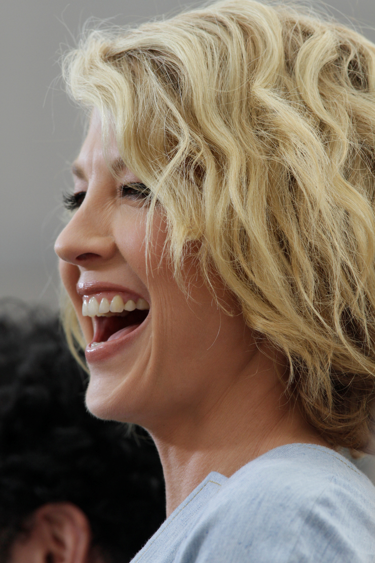 Jenna Elfman Jenna Elfman