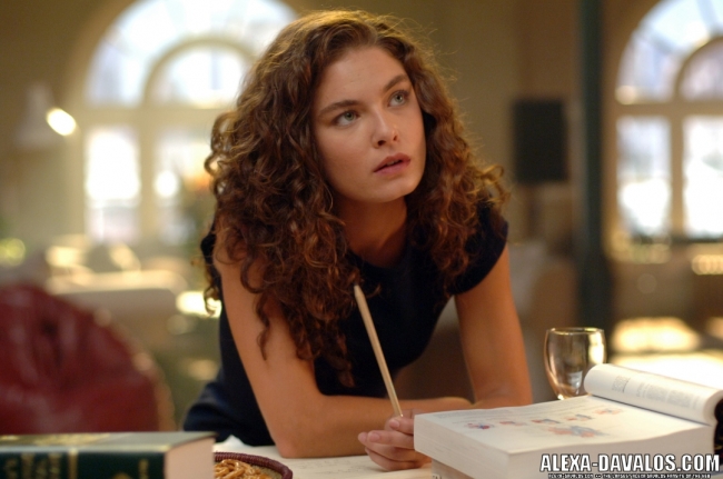 Alexa Davalos