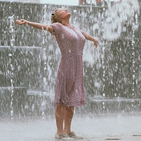 Picture of Elisabeth Shue