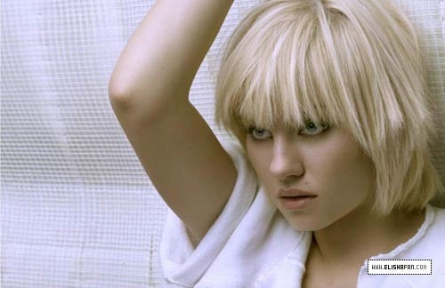 Elisha Cuthbert Elisha Cuthbert