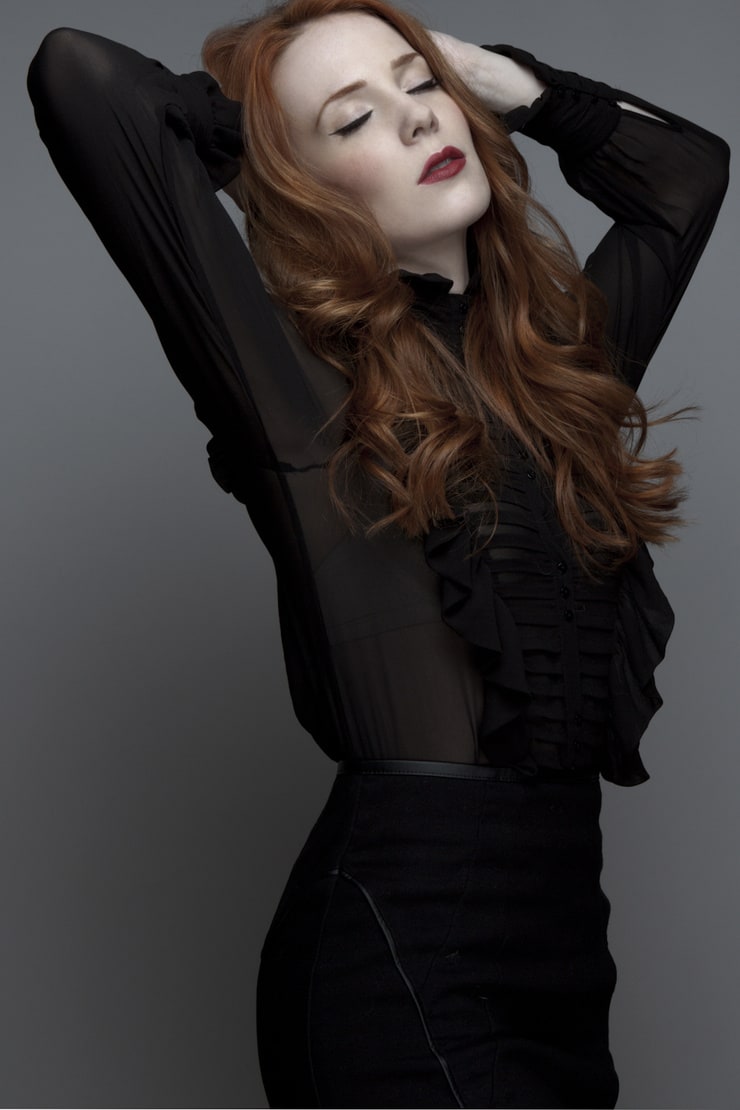 Simone Simons