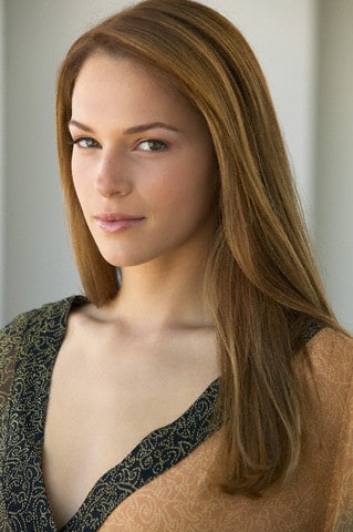 Amanda Righetti Amanda Righetti