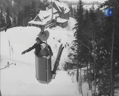 Åsa-Nisse flyger i luften