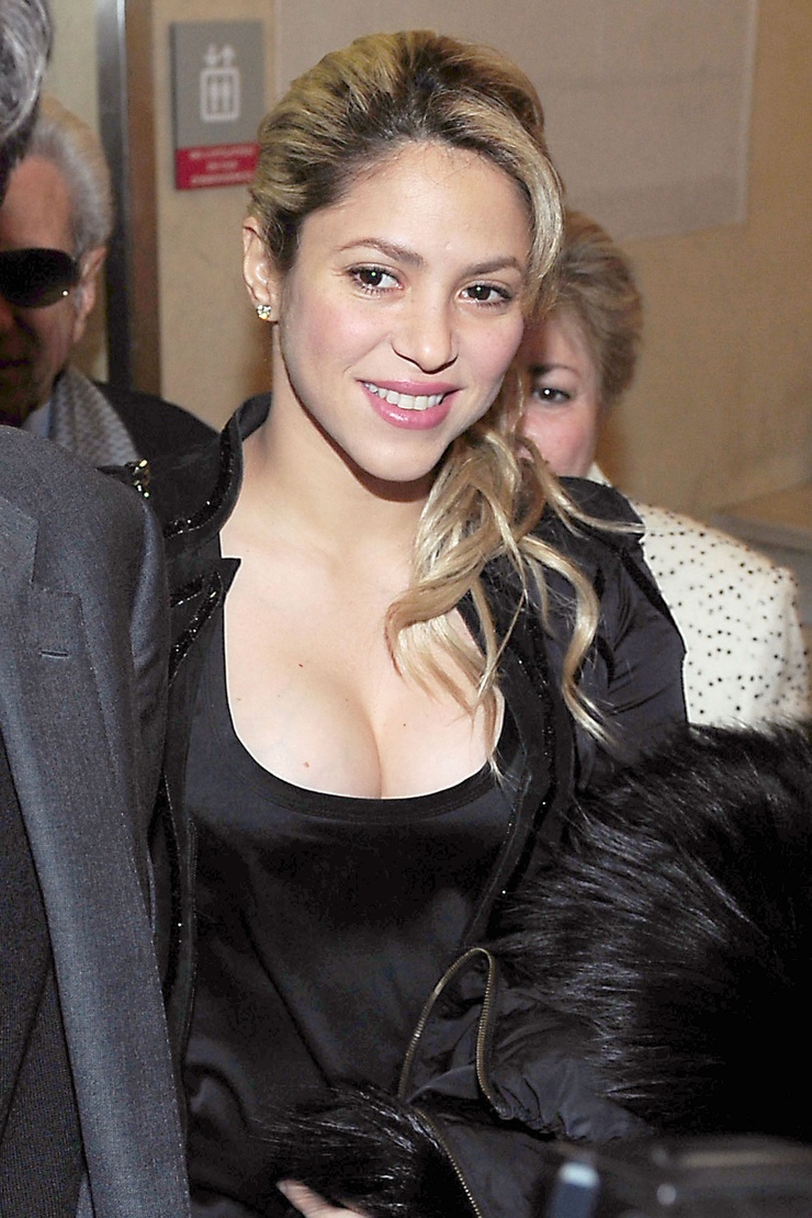 Shakira Shakira