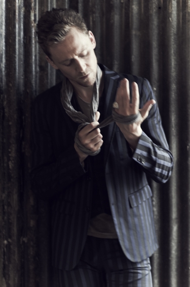 Tom Hiddleston