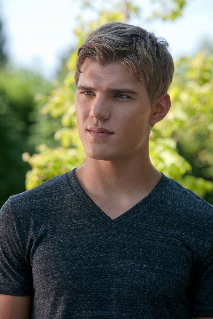 Chris Zylka