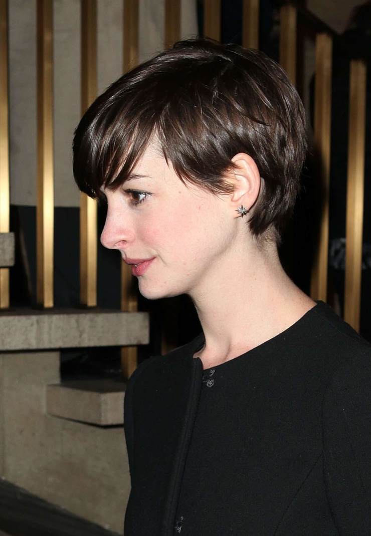 Anne Hathaway Anne Hathaway
