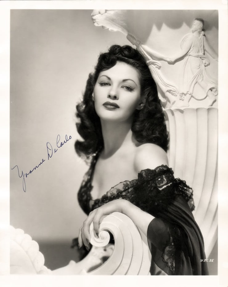 Yvonne De Carlo