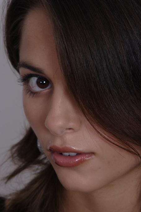 Stephanie Leonidas Stephanie Leonidas