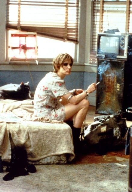 Jennifer Jason Leigh