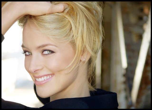 Rachel Skarsten Rachel Skarsten