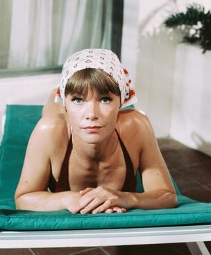 A Touch of Class (1973) A Touch of Class (1973)