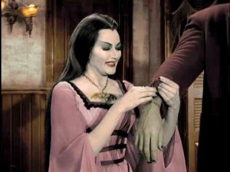 Yvonne De Carlo