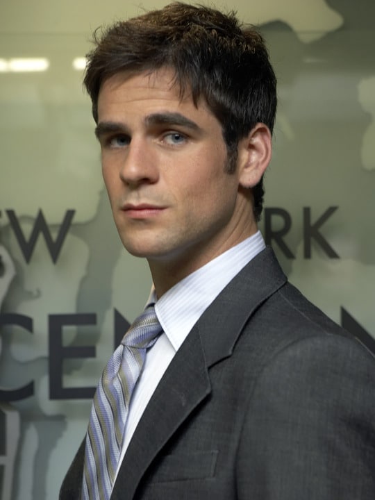 Eddie Cahill