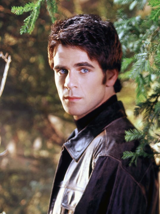 Eddie Cahill