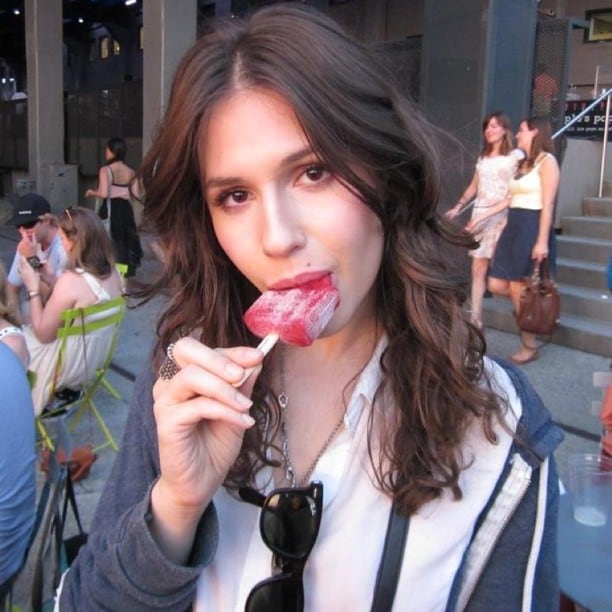 Erin Sanders Fakes