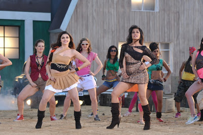 I, Me aur Main                                  (2013)