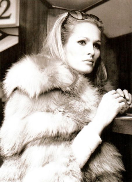 Ursula Andress