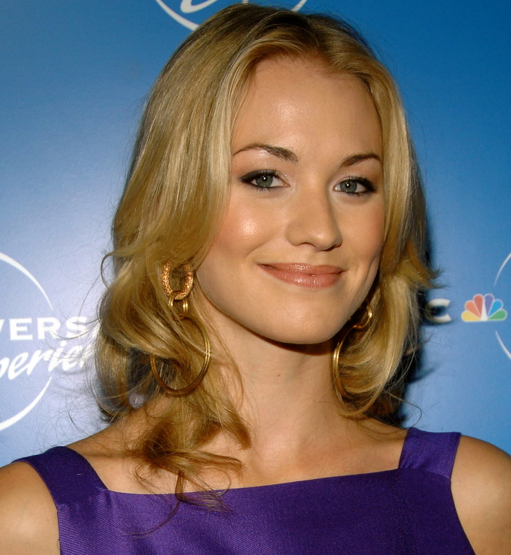 Yvonne Strahovski Yvonne Strahovski
