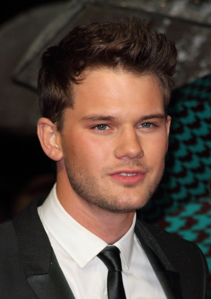 Picture of Jeremy Irvine