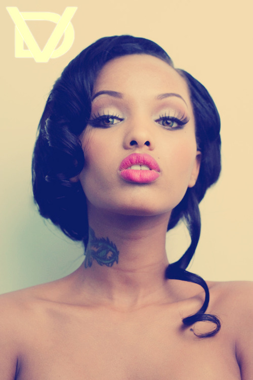 Lola Monroe Lola Monroe