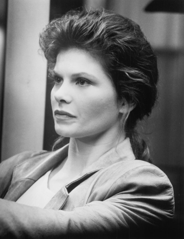 Lolita Davidovich