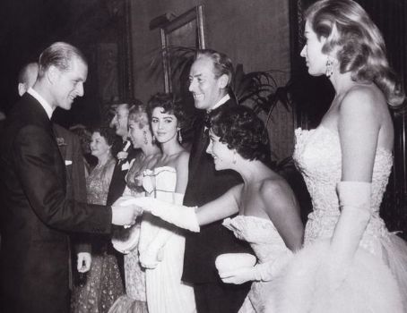 Elizabeth Taylor Elizabeth Taylor