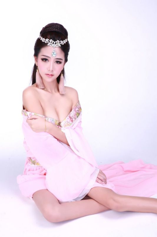 Xia Xiao Wei (Vivi Xia) Xia Xiao Wei (Vivi Xia)