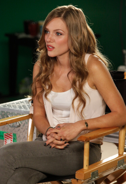 Tracy Spiridakos Tracy Spiridakos