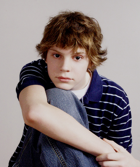 Evan Peters