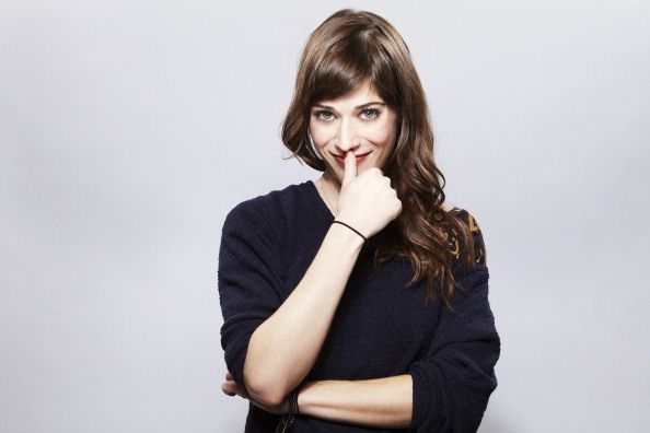 Lizzy Caplan Lizzy Caplan