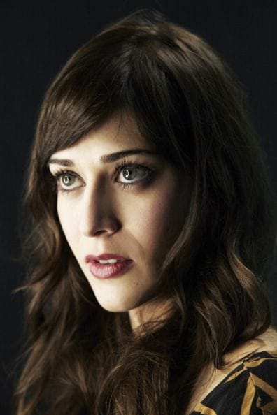 Lizzy Caplan