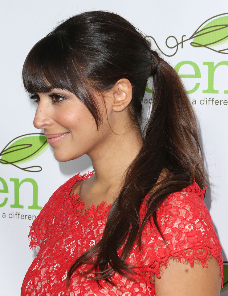 Hannah Simone