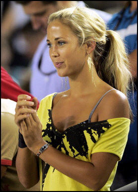 Bec Hewitt Bec Hewitt