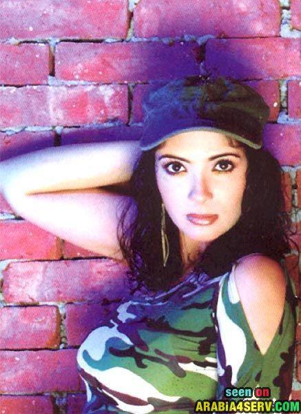 Mona Zaki