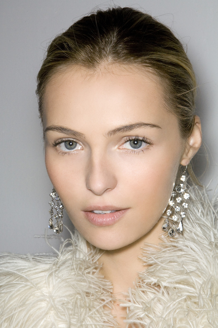 Valentina Zelyaeva Valentina Zelyaeva