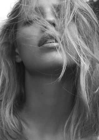 Lauren Marshall