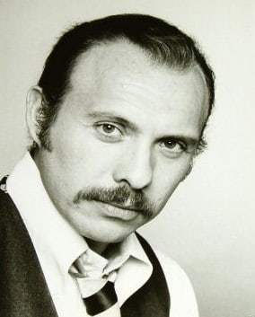 Hector Elizondo