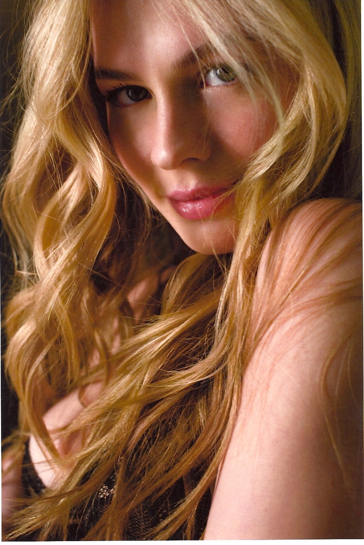 Picture of Caitlin Manley