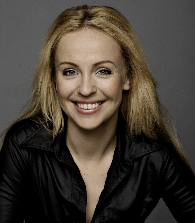 Julie R. ?lgaard