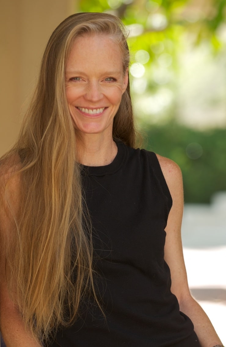 Suzy Amis