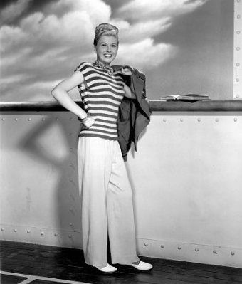 Romance on the High Seas (1948)