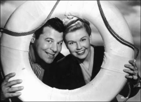 Romance on the High Seas (1948)