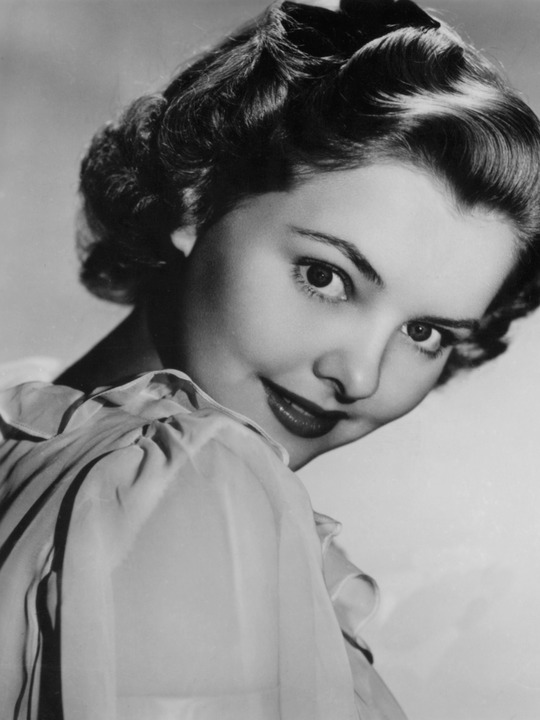 Elisabeth Fraser Elisabeth Fraser