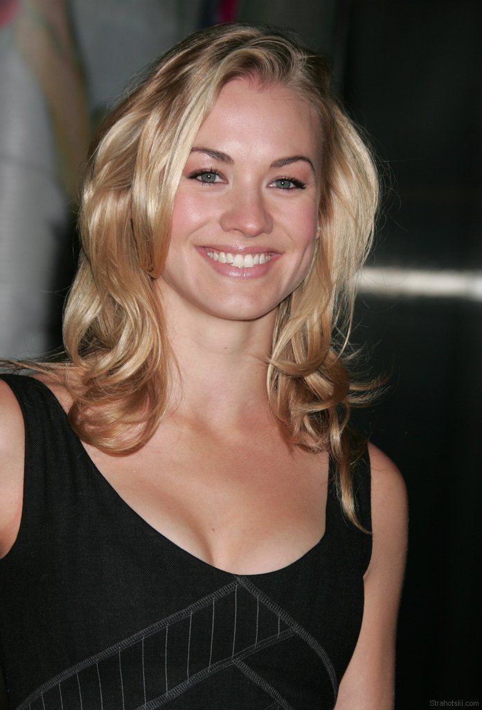 Yvonne Strahovski Yvonne Strahovski